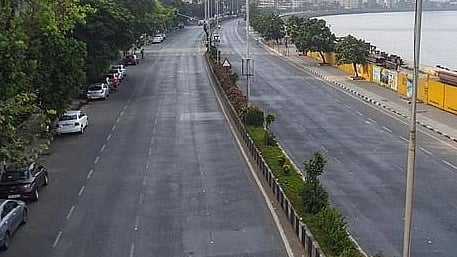 Manawar: As night curfew returns, Manawar police intensify vigil