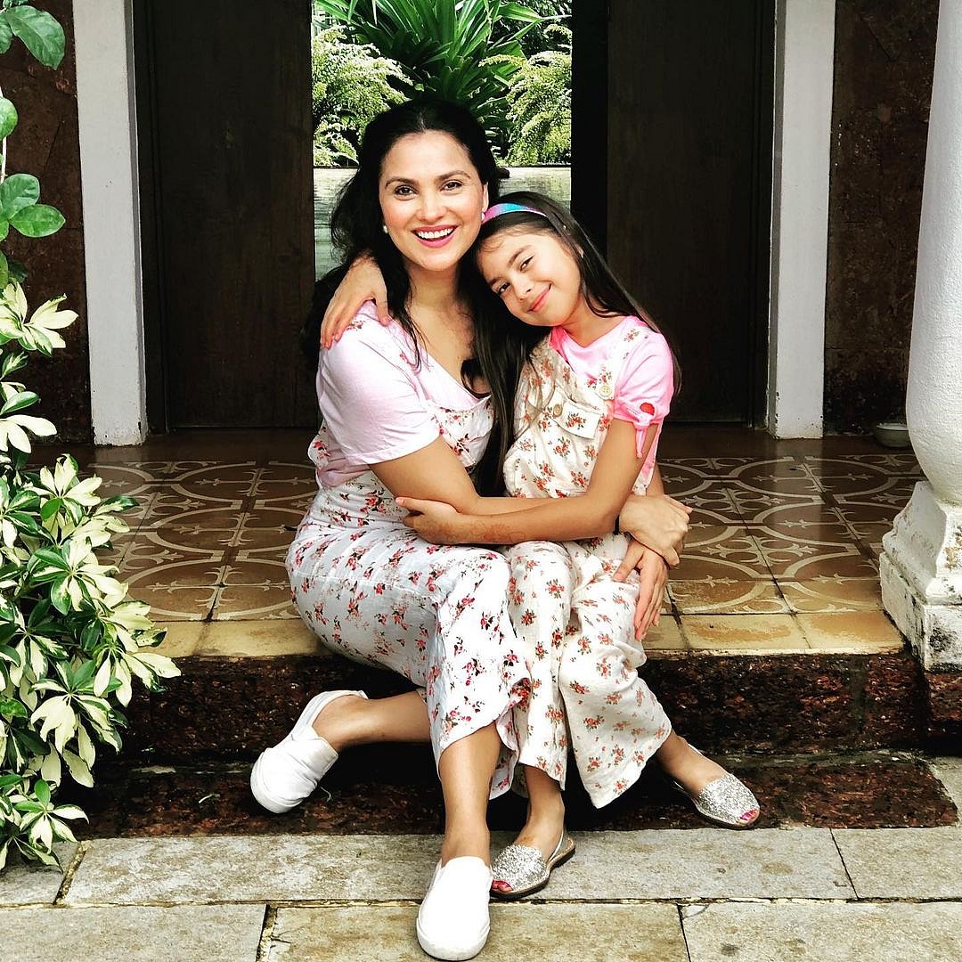 Lara with her daughter Saira