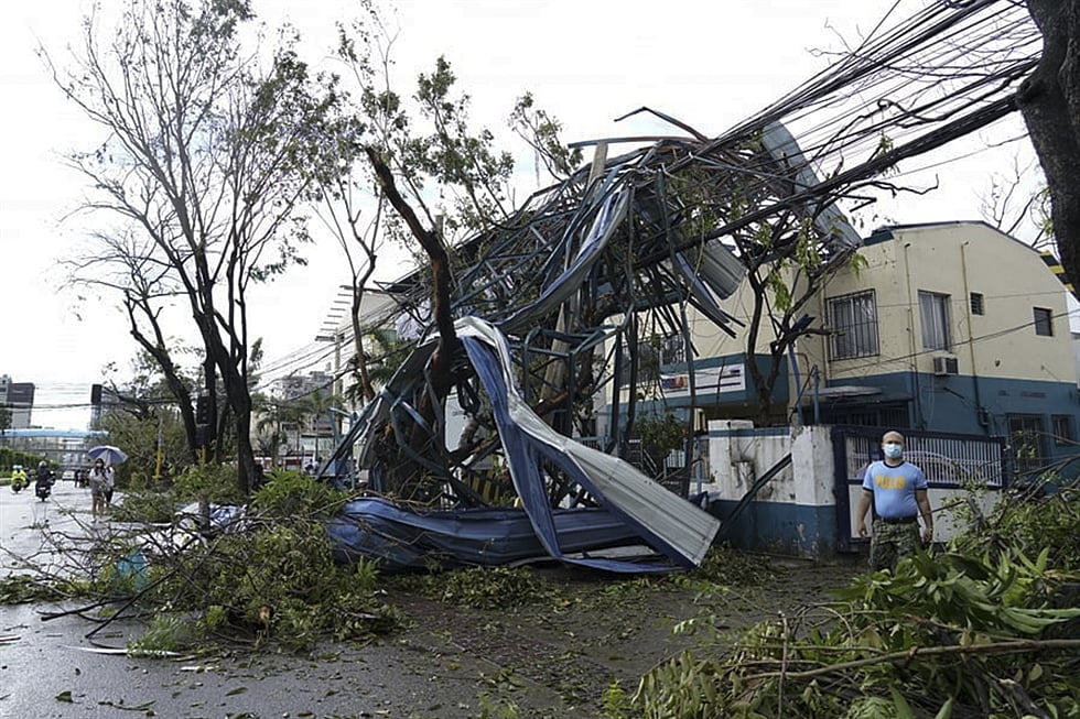 Philippines: At least 12 killed, over 300,000 flee homes as strongest typhoon hits southern and central regions 
