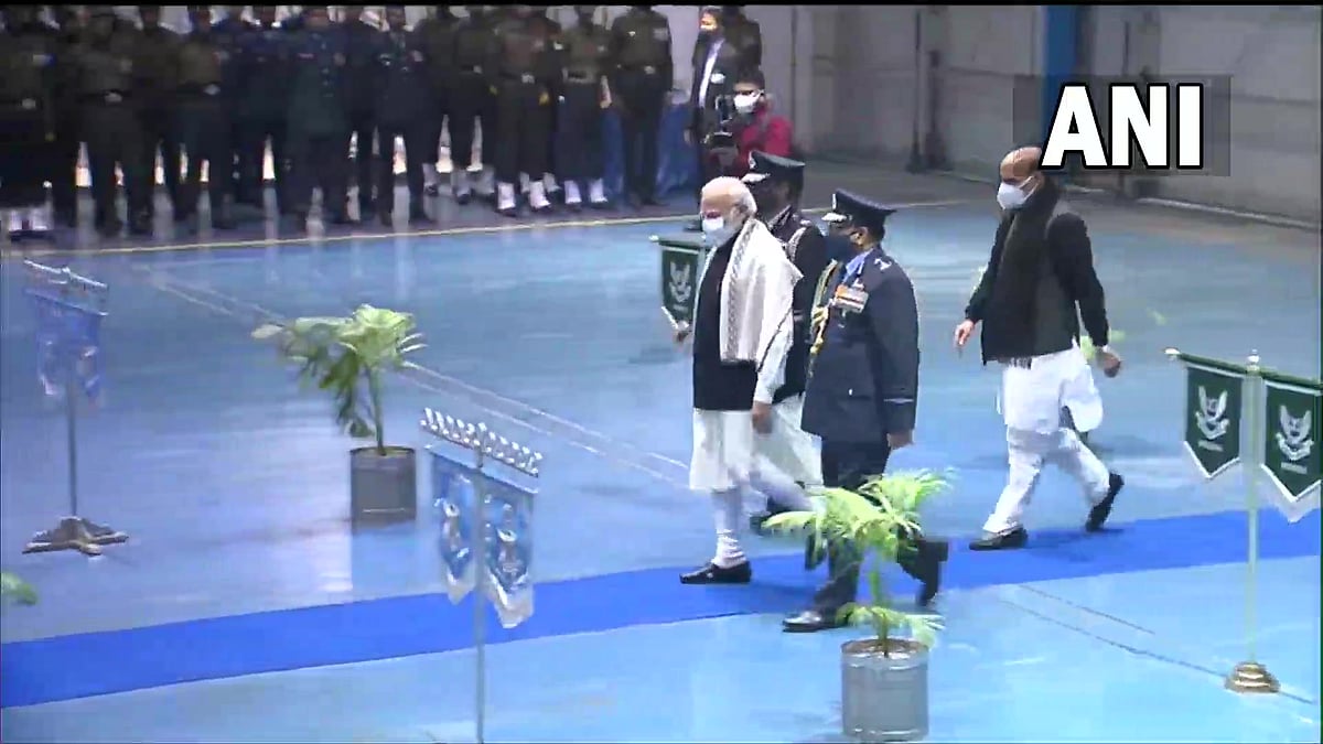 Watch Video: PM Modi arrives at Palam airbase to pay respects to CDS General Bipin Rawat, 12 others killed in helicopter crash 