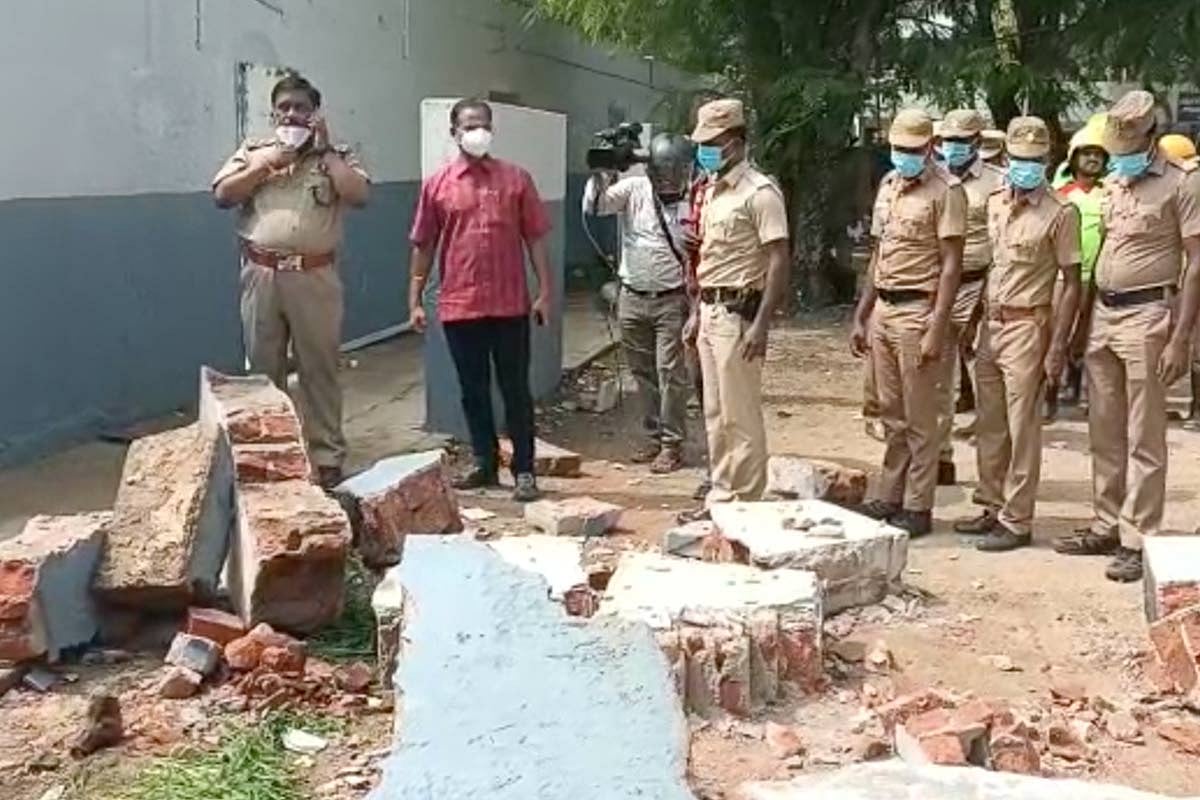 Tamil Nadu: 3 students killed in school wall collapse in Tirunelveli; CM announces ex-gratia of Rs 10 lakh for kin 