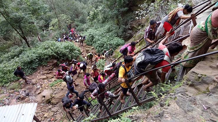 Visitors at Pachmarhi