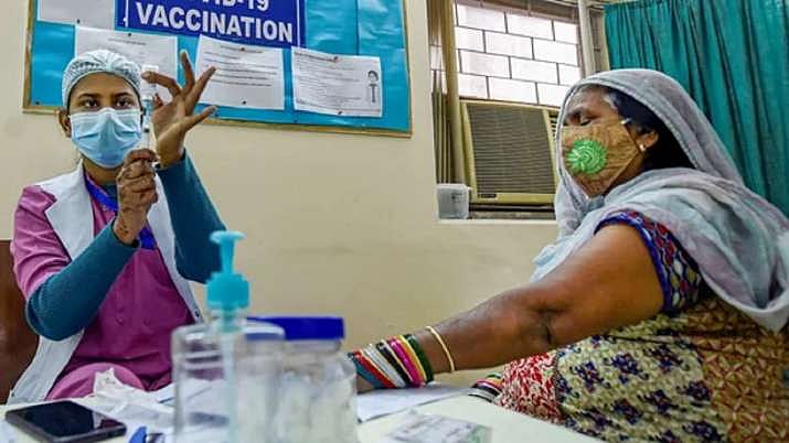 COVID-19 Live updates: Pfizer says Covid-19 pill near 90% effective in final analysis