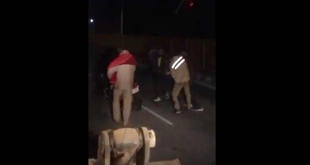 Watch video: Miscreants thrash policeman in Uttar Pradesh’s Bijnor, flee away with his rifle 