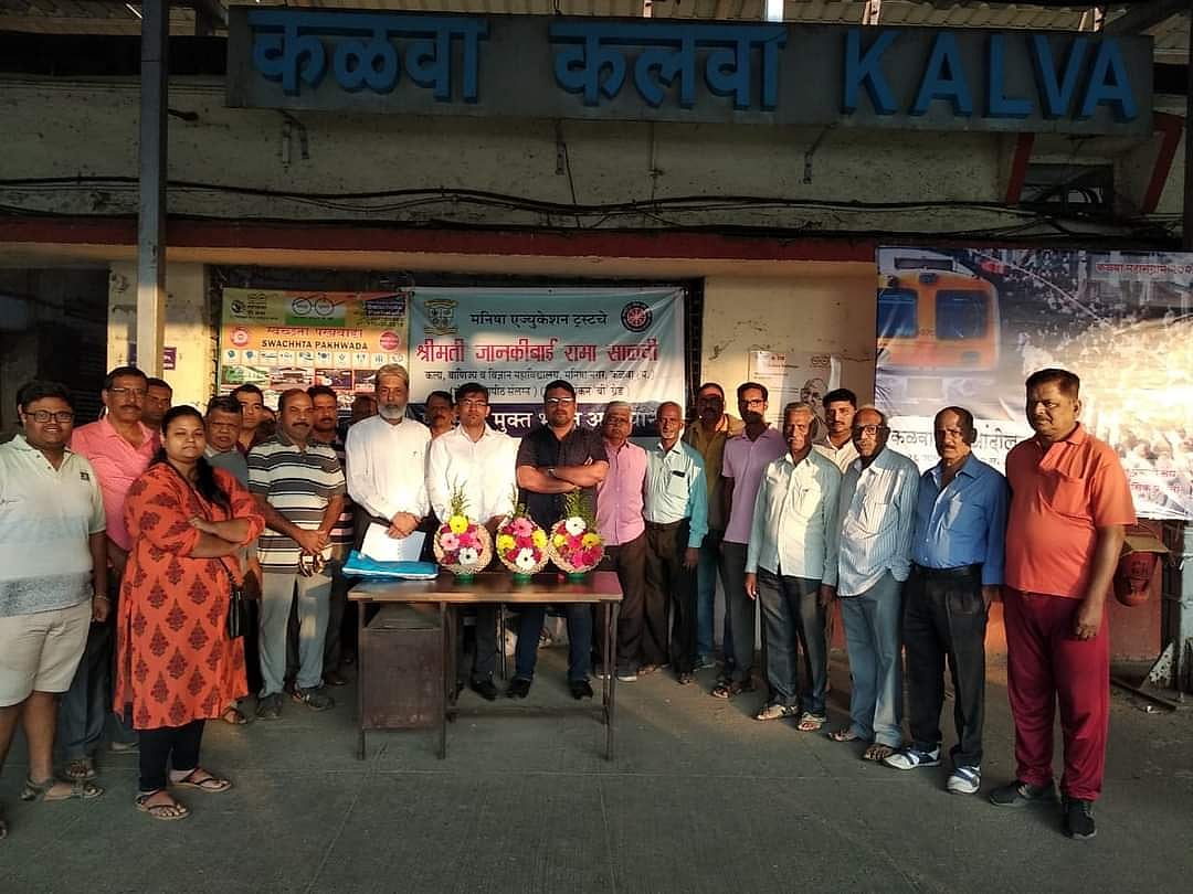 Thane: 'Political parties are busy taking credit', say Kalwa residents after Kharegaon level-crossing shut with people's effort 