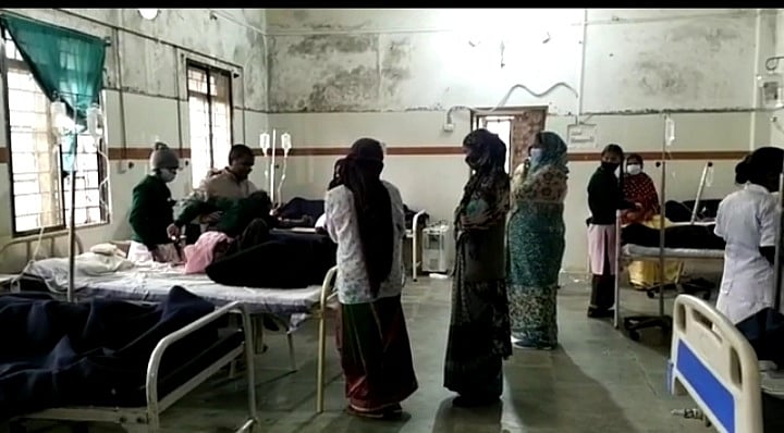 Balaghat: 20 girls fall unconscious after taking breakfast
