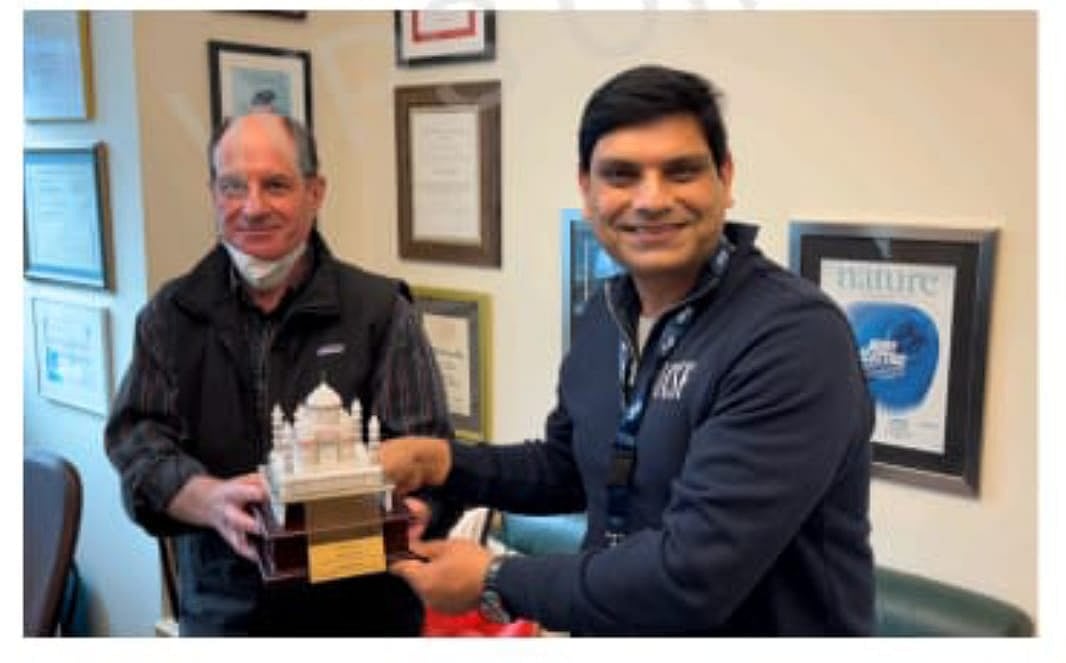 IIT Indore faculty Prof Mirza S Baig presents replica of Taj Mahal to Nobel Laureate David Julius. | 