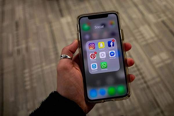 Consumers lost $770 mn in social media scams in 2021: Report