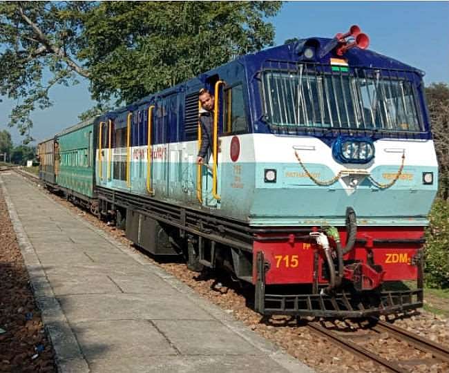 Mumbai: Central Railway to make 5 locomotives for Kangra Valley toy train of sub-Himalayan route, at their Parel workshop