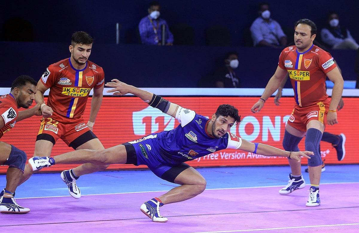 Delhi managed to stop Haryana Steelers' raiders in their previous match with aggressive defending | Photo: PKL