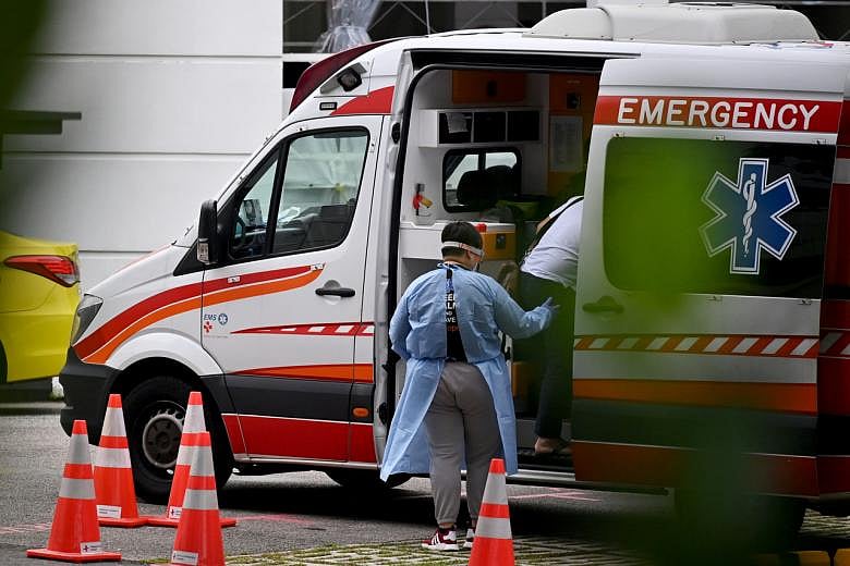 Covid-19: 1st Omicron-related death reported in Singapore 