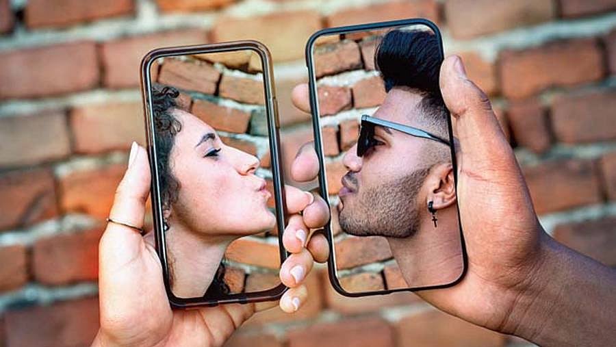 Online Couples plan to take things up a notch in 2022