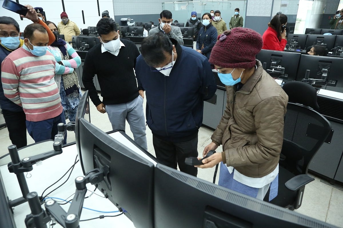 Sagar: Commissioner interacts with corona patients