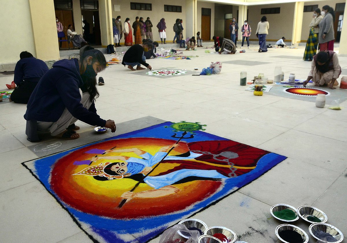 FPJ-Ed: Yuva Utsav begins with Rangoli, classical singing, instrumental music contests