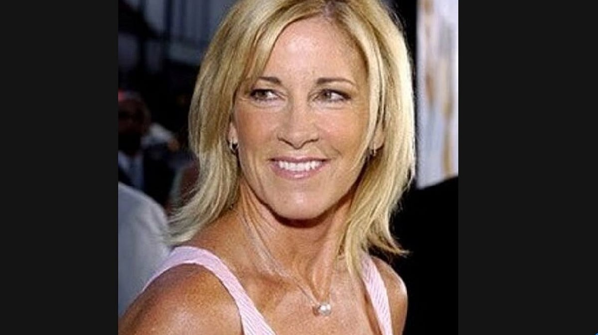 18-time Grand Slam winner Chris Evert reveals she has stage 1C ovarian cancer