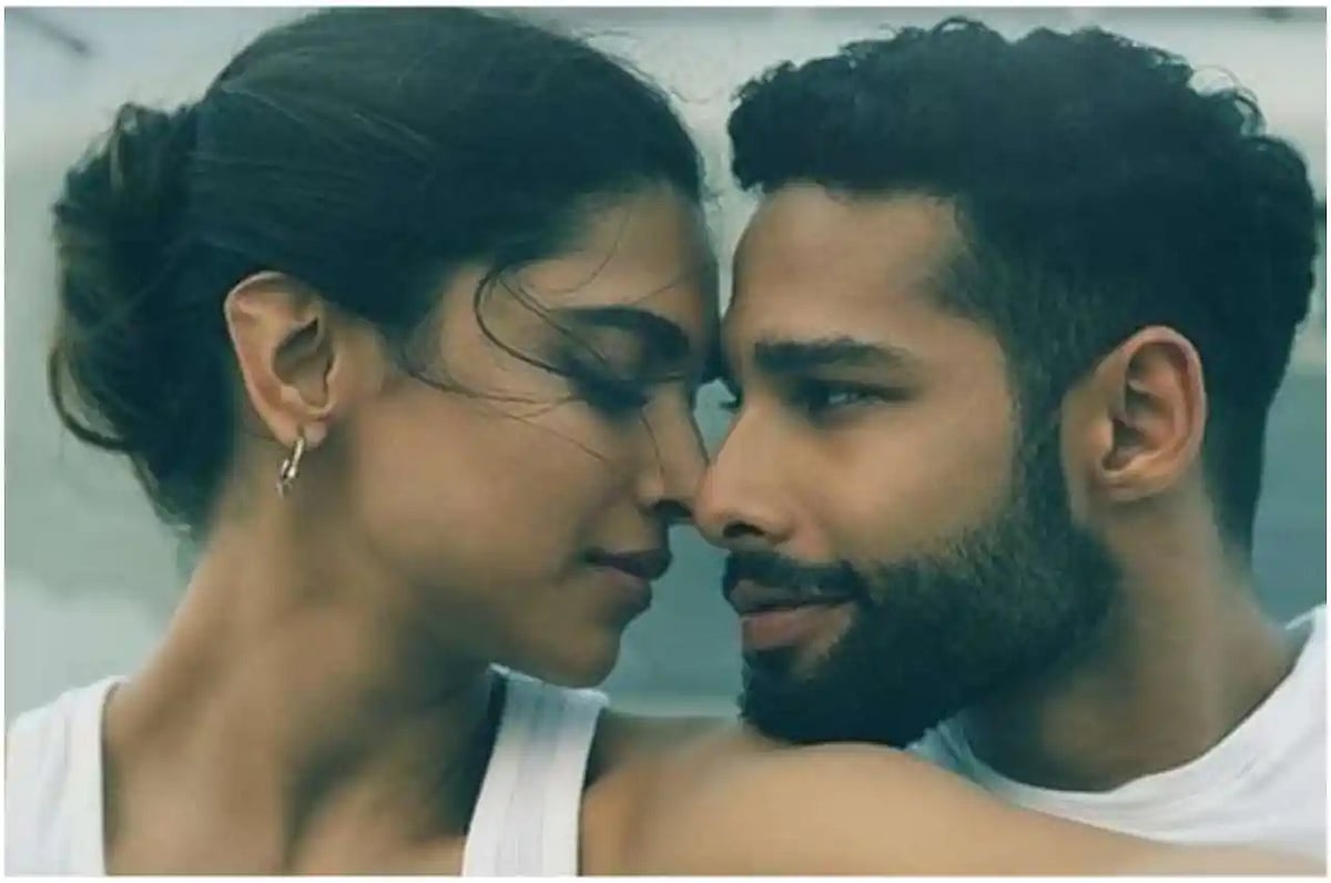 A still from Gehraiyaan