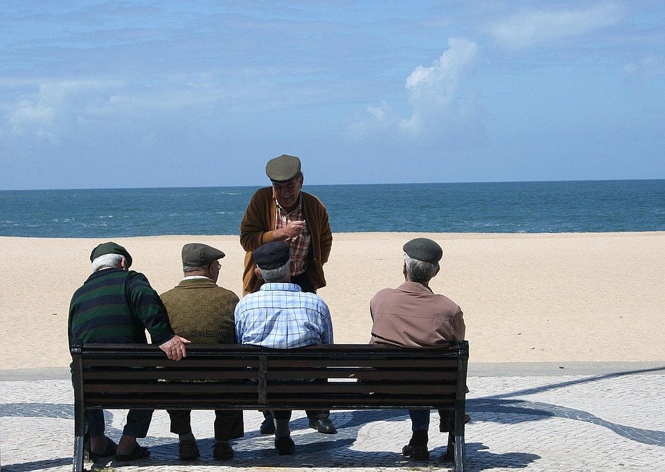Social connections may benefit the oral health of older adults: Study