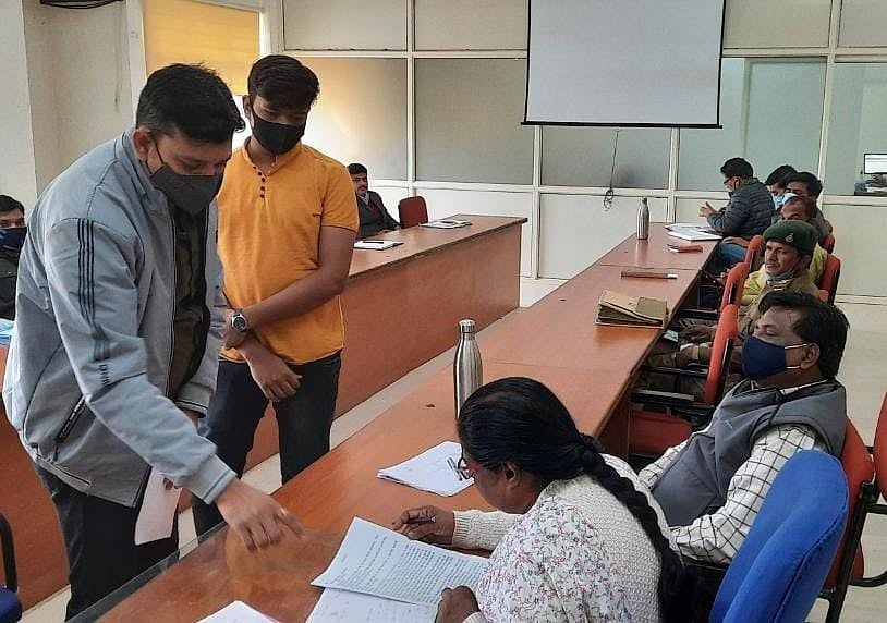 Alirajpur: Residents accuse coloniser of fraud 