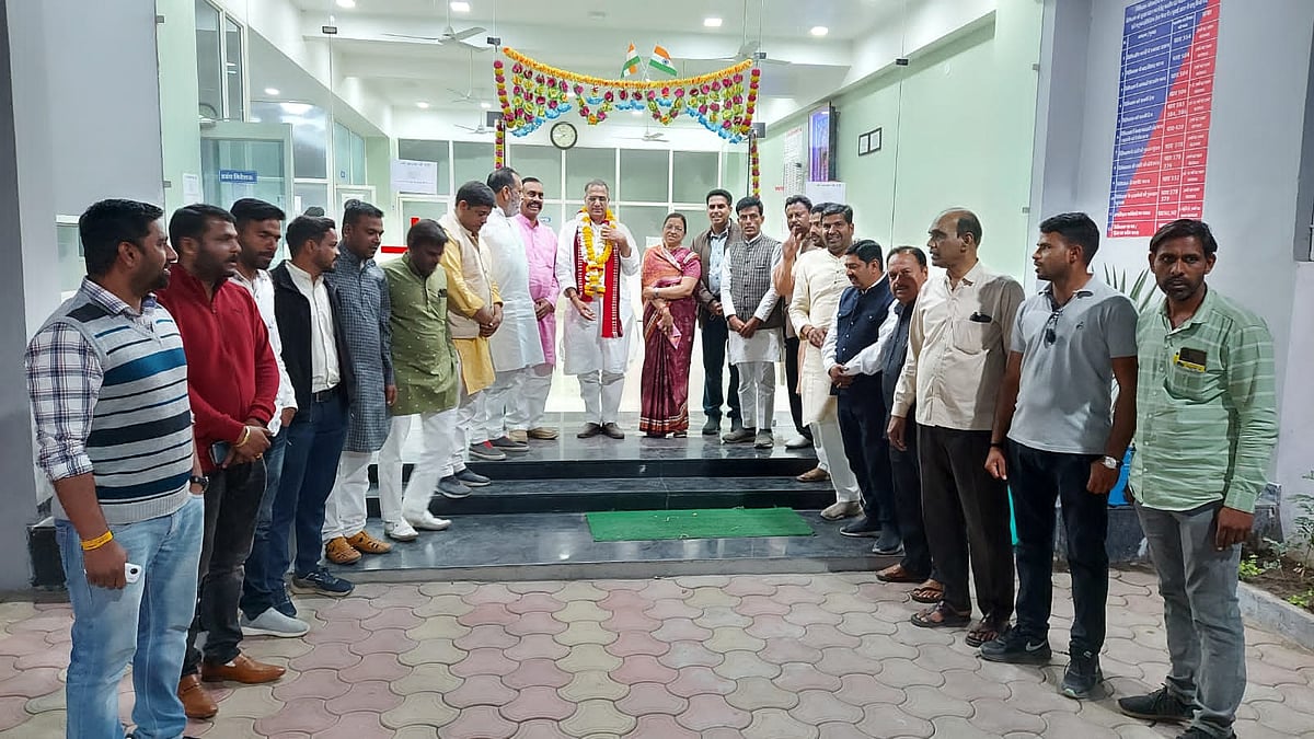 Jaora: BJP workers accord grand welcome to Gupta