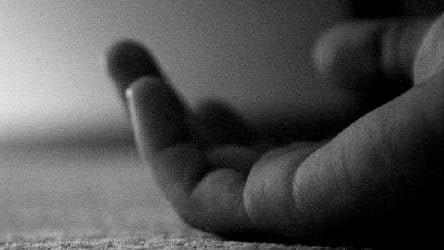 Andhra Pradesh: 16-year-old girl kills self after parents force her to attend offline classes