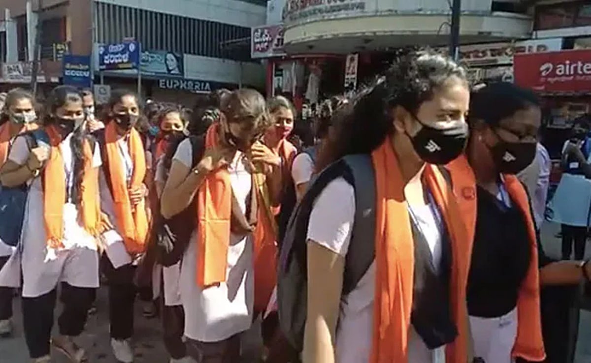 Karnataka bans clothes that disturb equality, public order in education institutions
