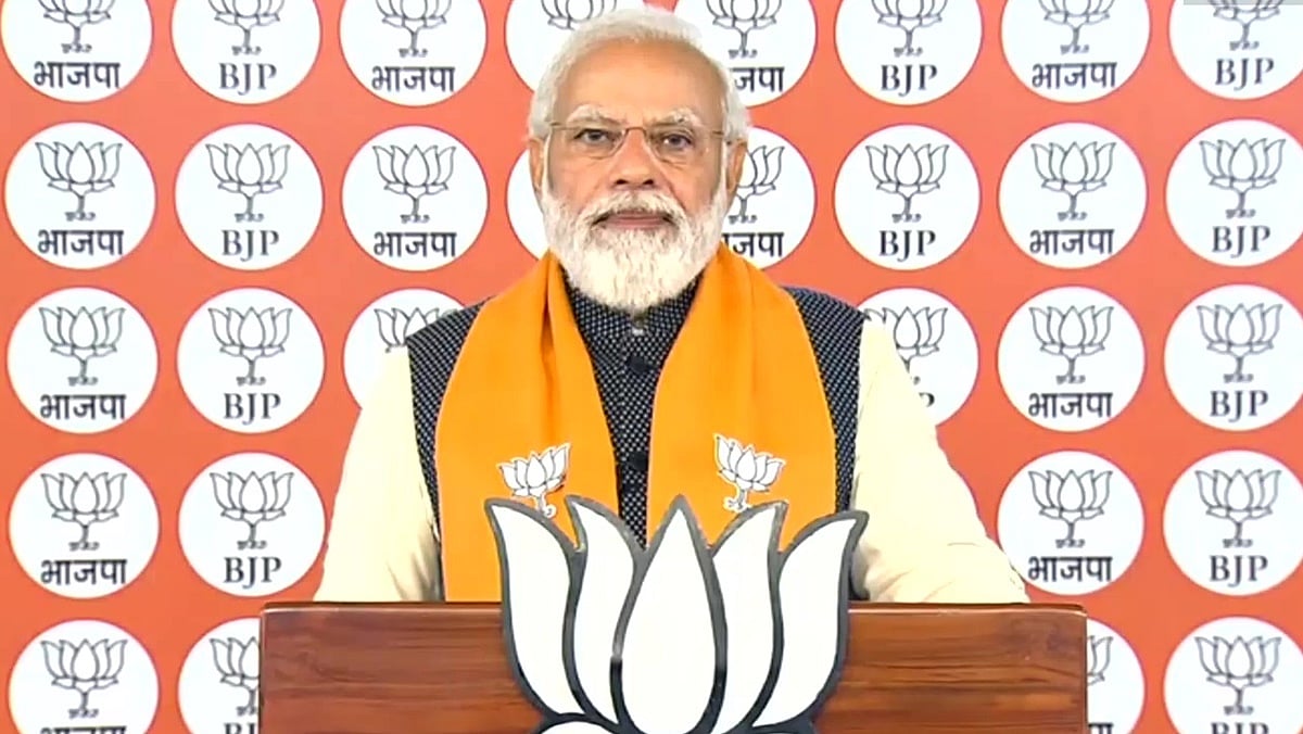 UP elections 2022: These family-driven fake Samajwadis will stop the aid being provided to farmers, says PM Modi - watch video