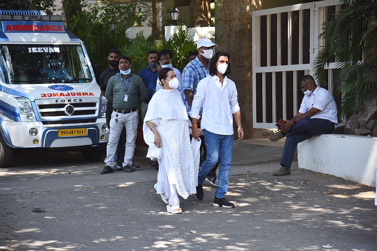 Adesh Srivastava's son Avitesh and widow Vijayta Pandit