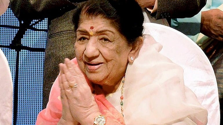 FPJ Interview: Lata Mangeshkar talks about Shah Rukh Khan, ‘personal friend’ Aamir Khan, others 