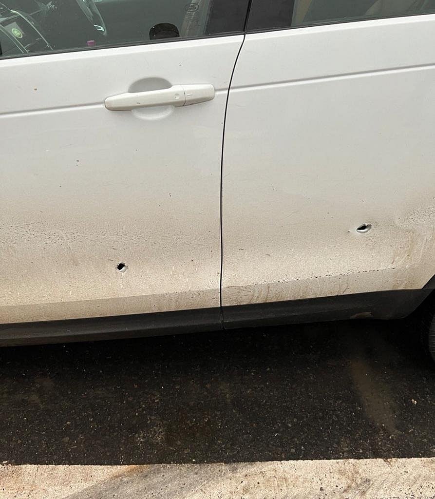 Bullets fired at AIMIM chief Asaduddin Owaisi's convoy in Uttar Pradesh, 1 arrested |