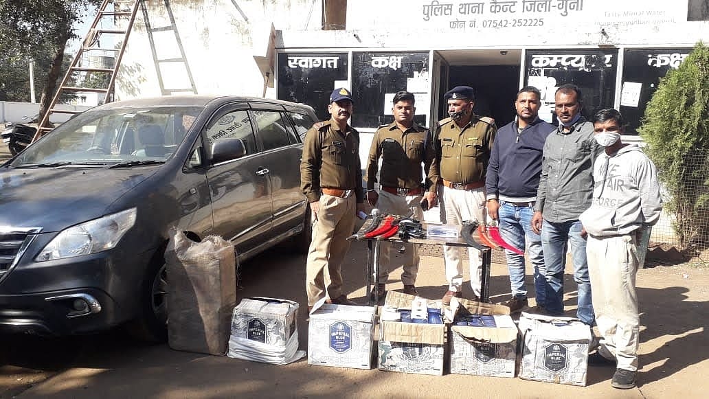 Guna: Delhi CRPF officer held with illicit liquor, weapon 