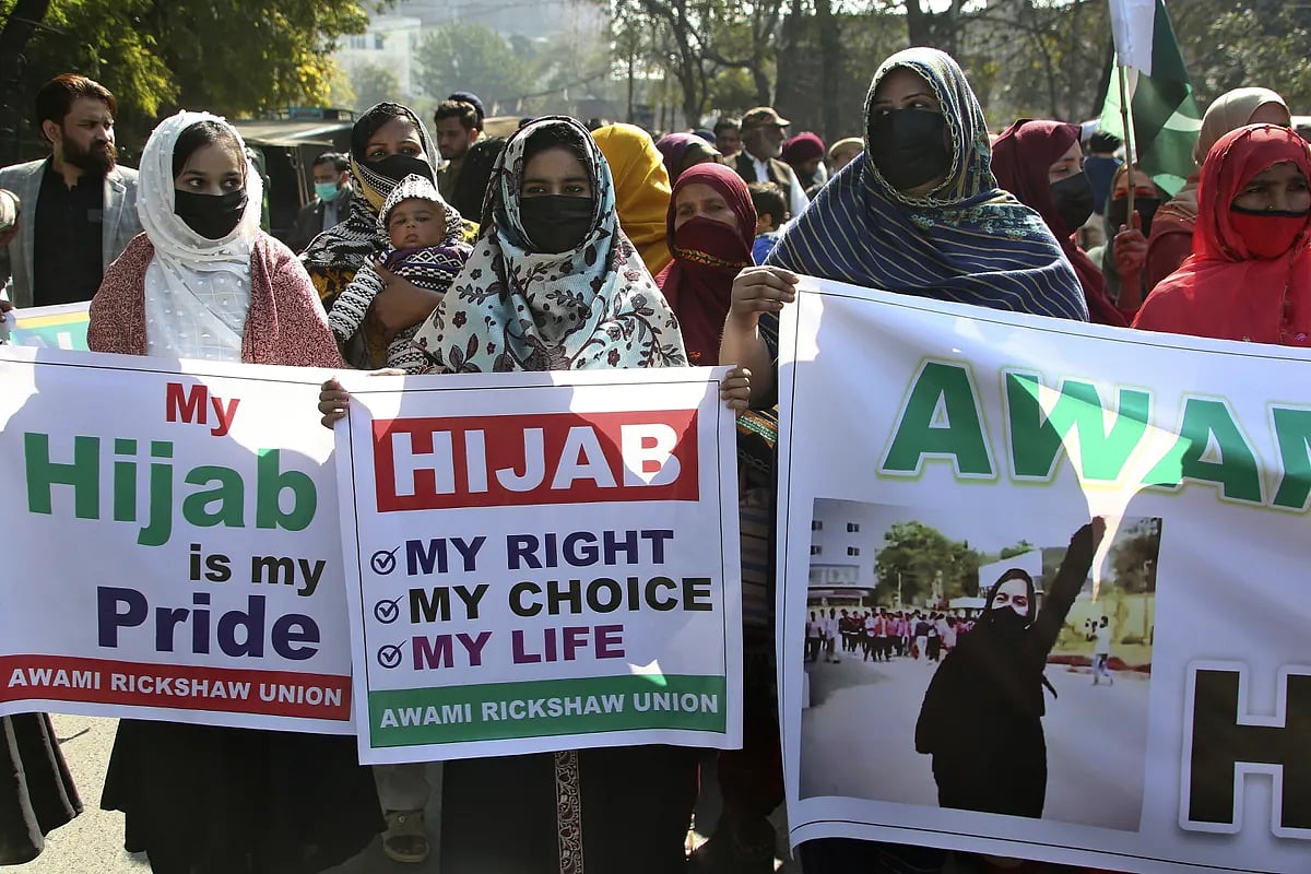 Watch Video: 'Hijab is our right, Hijab is our pride', women in Mumbai take to streets to protest against hijab ban in educational institutions