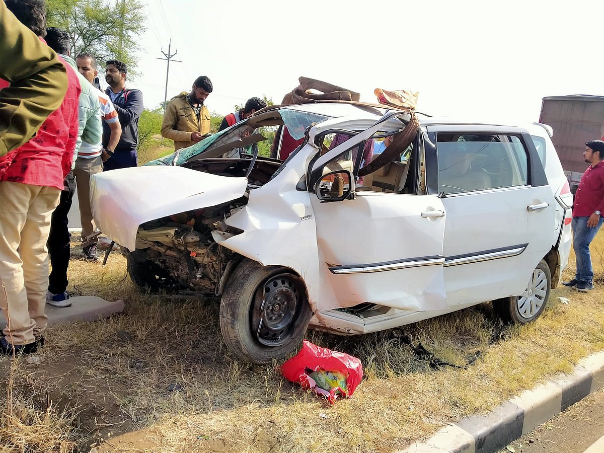 Ratlam: Five people killed in two road mishaps