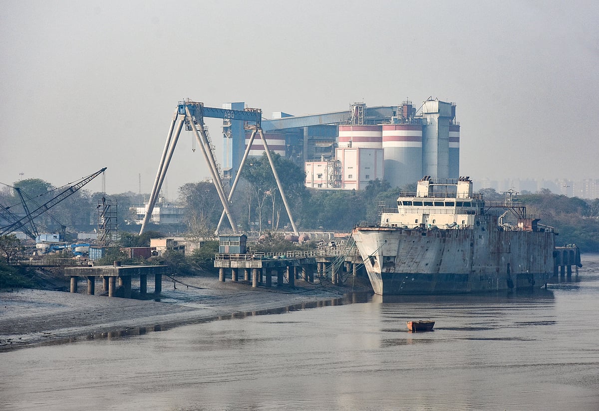 Maharashtra: Officials of shipyard firms booked for cheating police of over Rs 7 crore in maintenance of patrolling boats