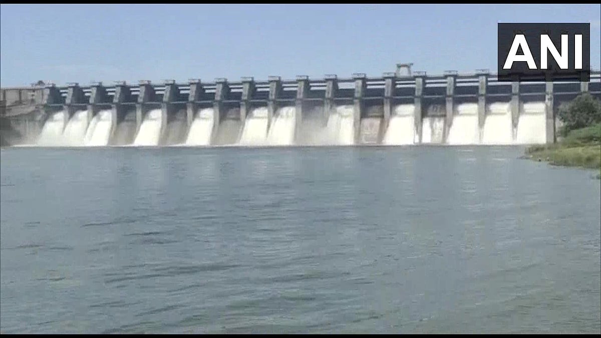 Maharashtra: Storage of Jayakwadi dam rises to 95% after rains, alert sounded in 16 villages