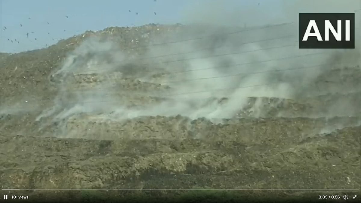 Watch Video: Fire at Delhi's Ghazipur dumping yard continues to rage; minister Gopal Rai orders DPCC probe