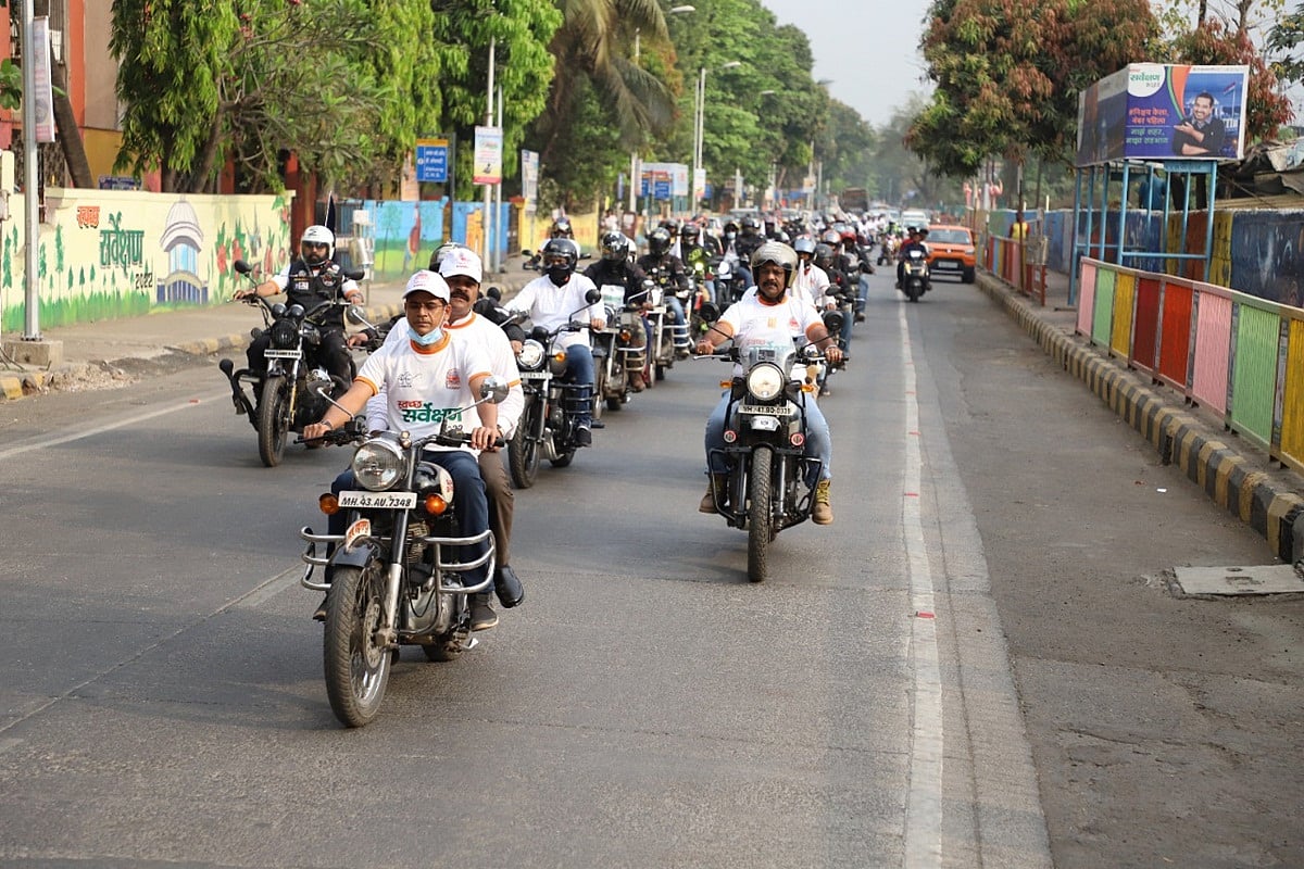 Navi Mumbai: Bike rally held in Airoli to create awareness for cleanliness