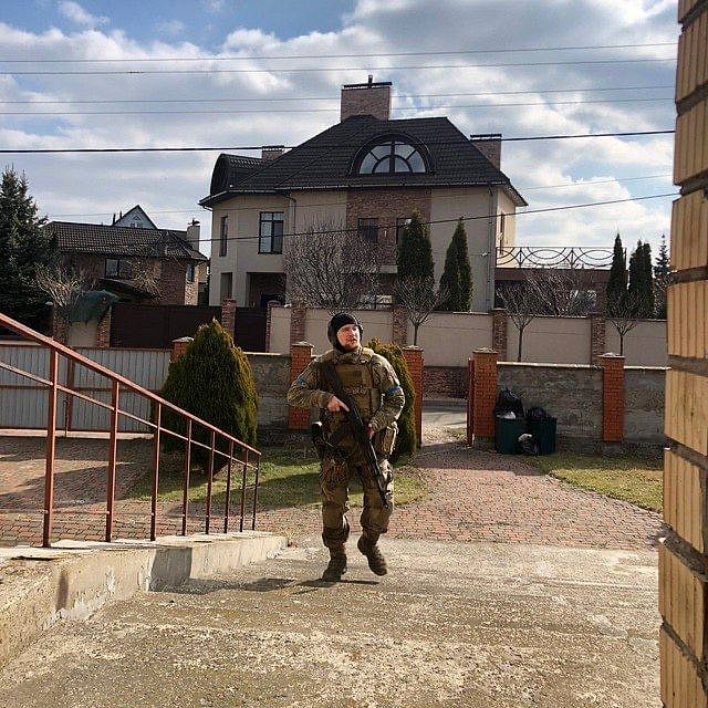 3,000 Americans volunteer to fight Russia in Ukraine: Reports