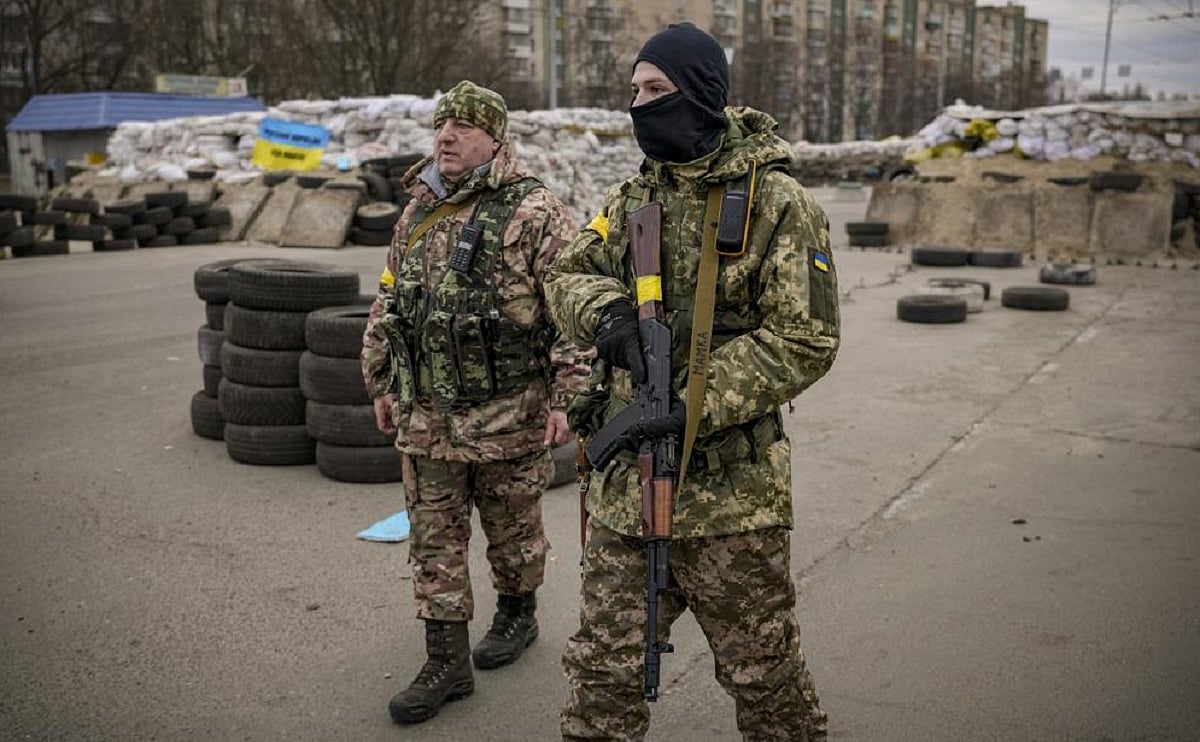 Russia-Ukraine war: Both countries agree to safe corridor to escape civilians 