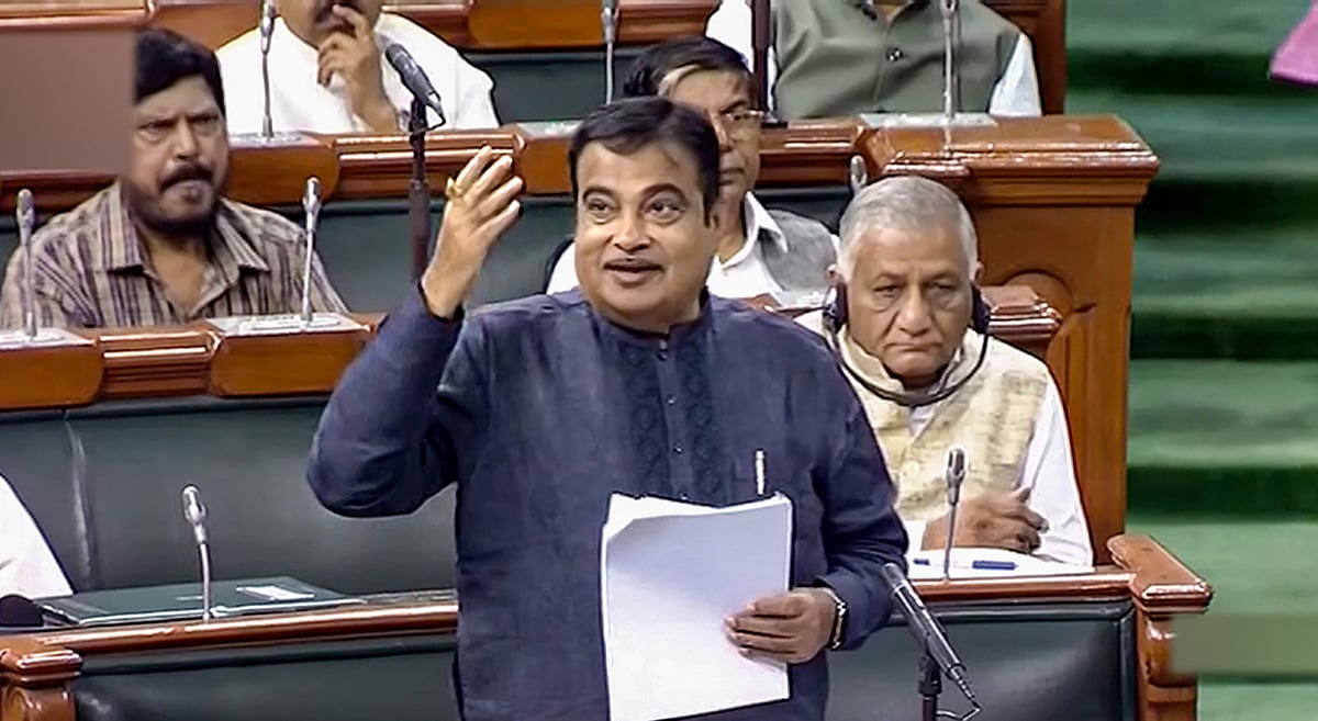 Nitin Gadkari wants mega refinery project to be shifted to Vidarbha from Konkan