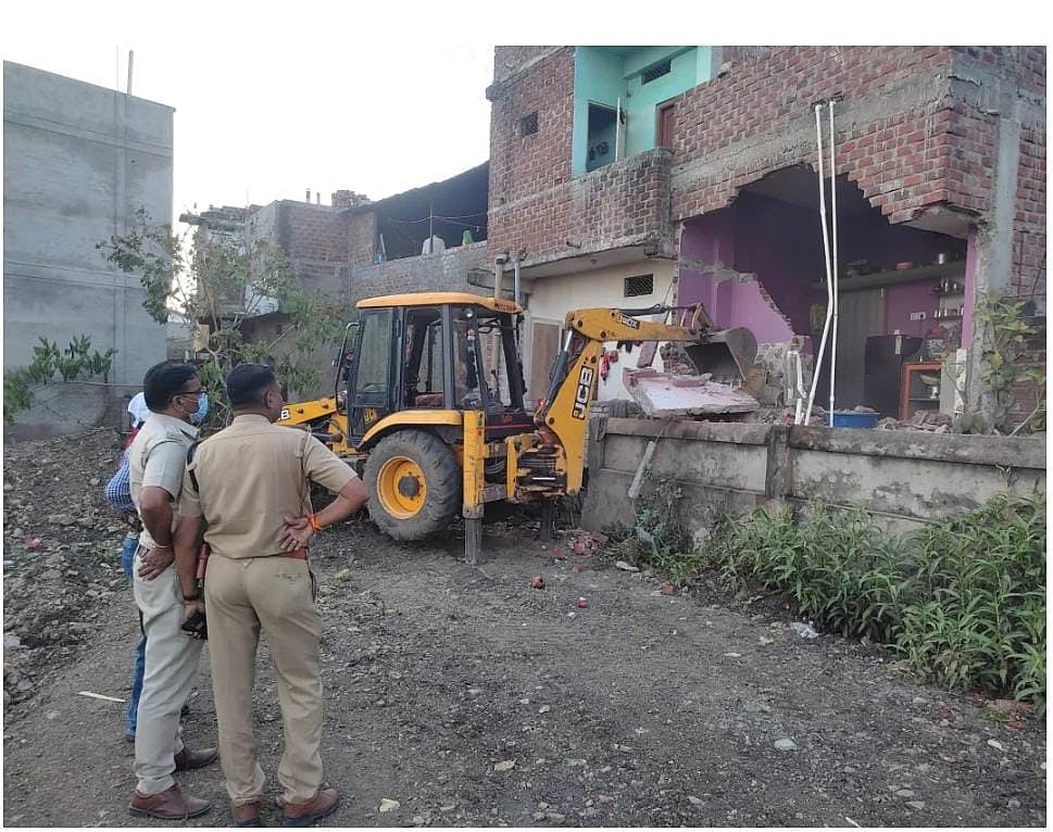 Golu Jhunje murder case: Valmiki community members resume work
