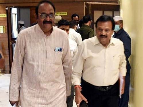 Madhya Pradesh Assembly Budget Session : Congress MLAs walkout 3 times in 15 minutes during Question Hour