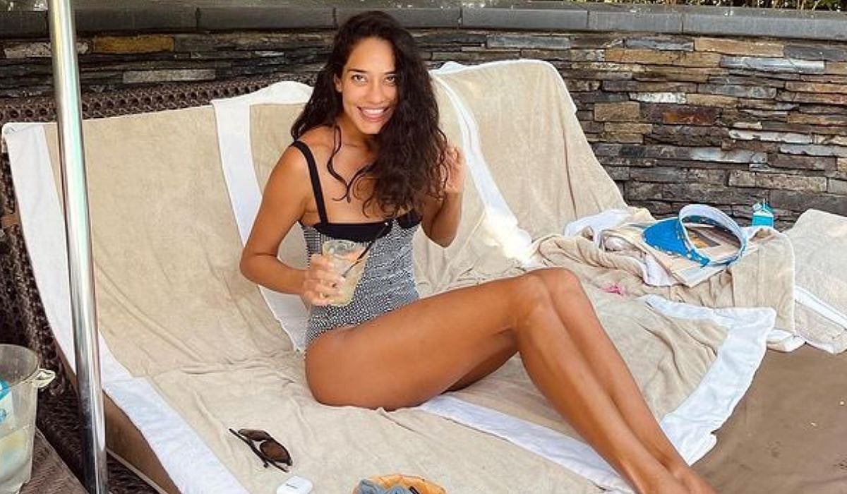In Pics: Sexy Lisa Haydon flaunts her toned legs in swimsuit she got when she was 19