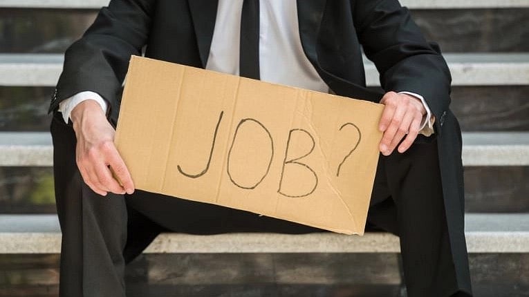 Bhopal: Increase in regular government jobs but decreases in government-run bodies, claim reports