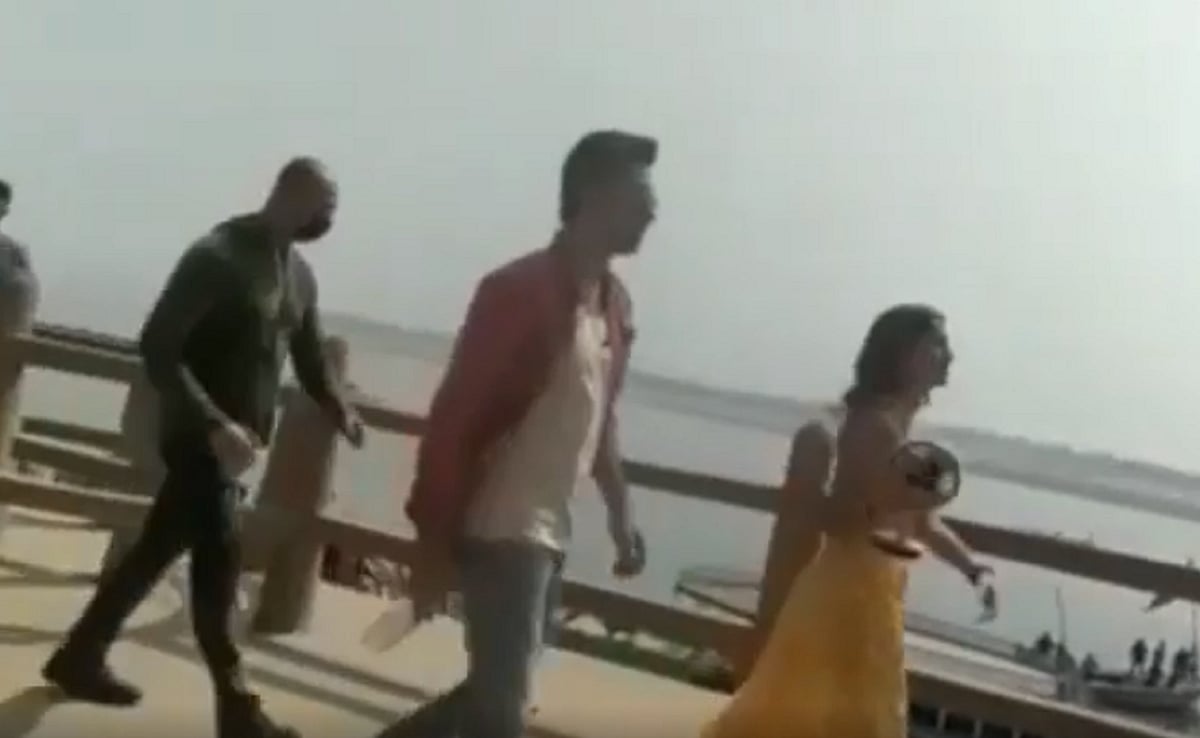 Watch: Alia Bhatt and Ranbir Kapoor spotted shooting for 'Brahmastra' at a Varanasi ghat; video goes...