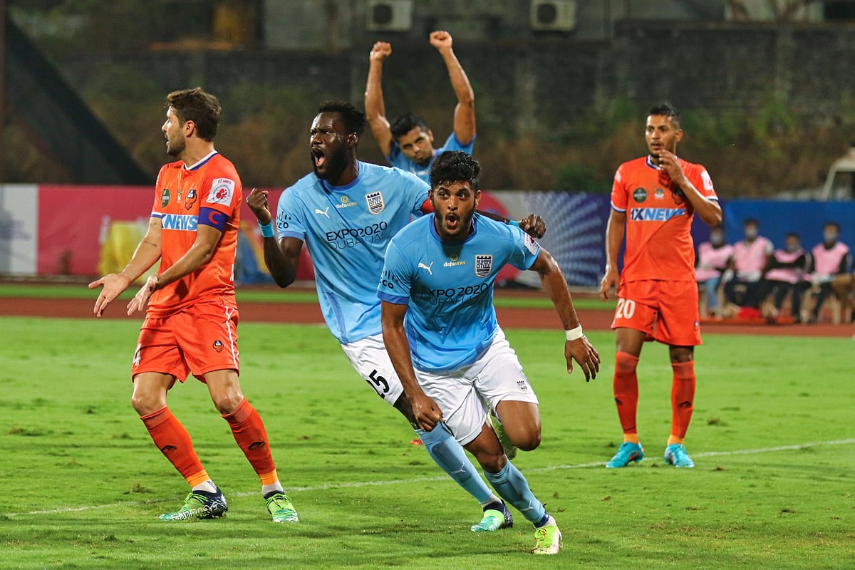 ISL: Mumbai City FC, Kerala Blasters lock horns in do-or-die match with semifinal spot at stake