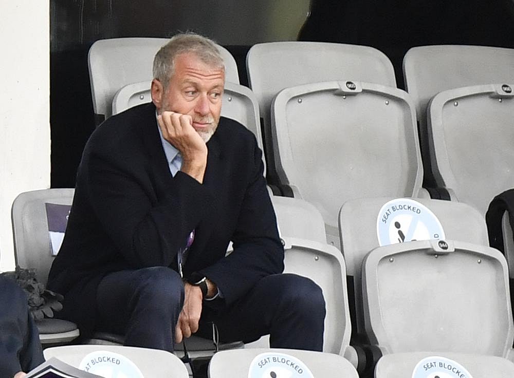 Chelsea owner Roman Abramovich's plane among 100 grounded by US
