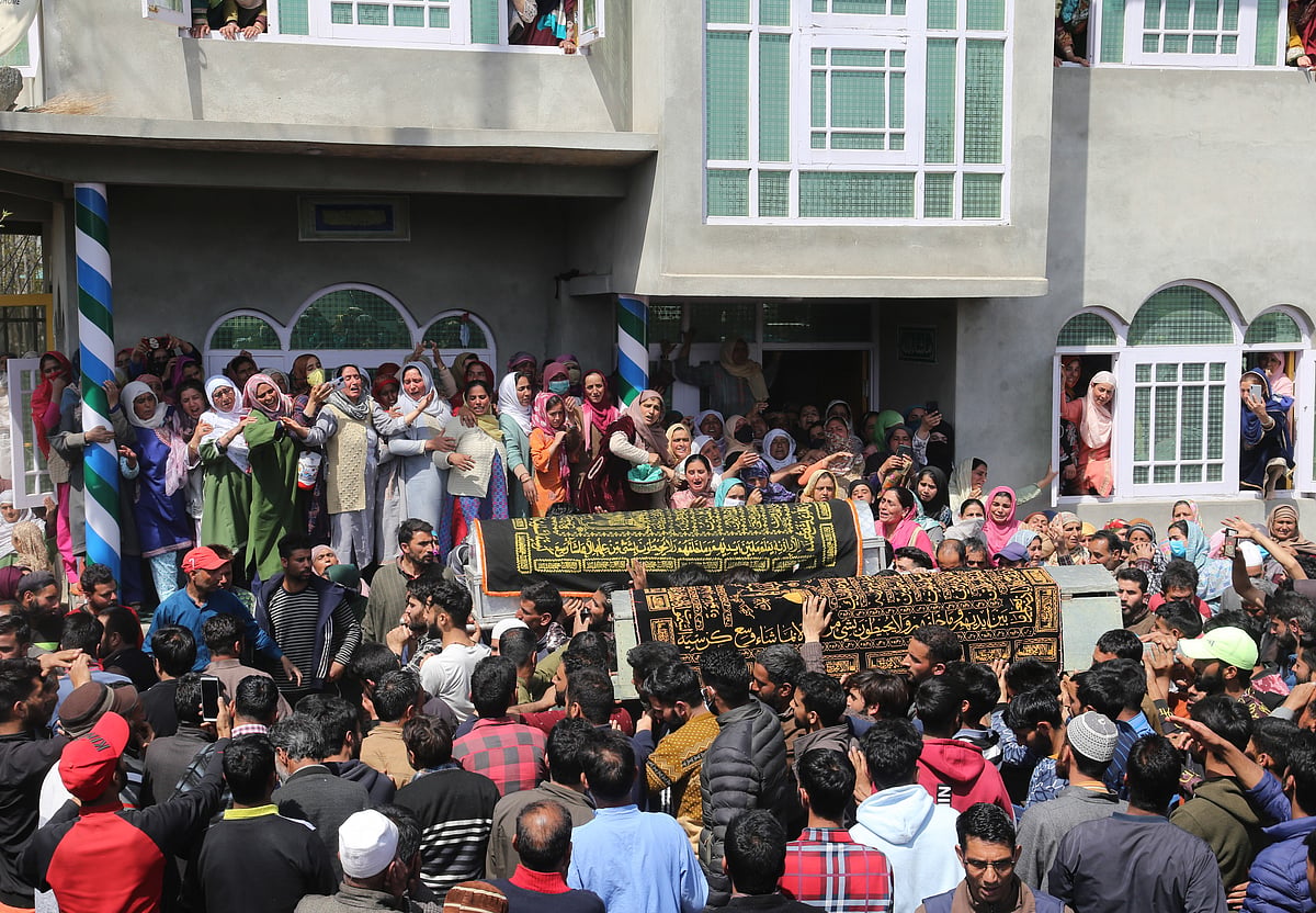 In Photos: Villagers attend funeral of slain cop and his brother killed in terrorist attack in Kashmir's Budgam 