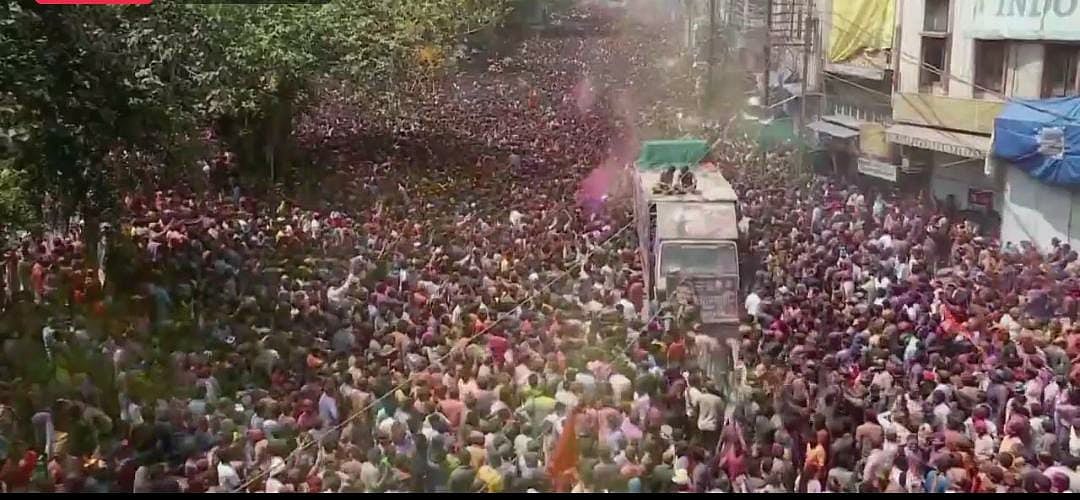 Rangpanchami: City sky turns colorful with the first ‘Ger’ reaches Rajwada