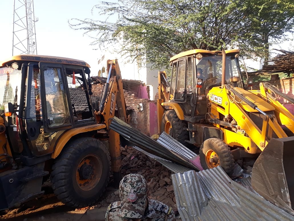 Alirajpur: Rape accused's illegal house demolished 