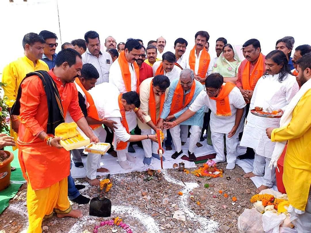 Indore: Bhoomi pujan of link road from Kanadia to Khajrana temple performed